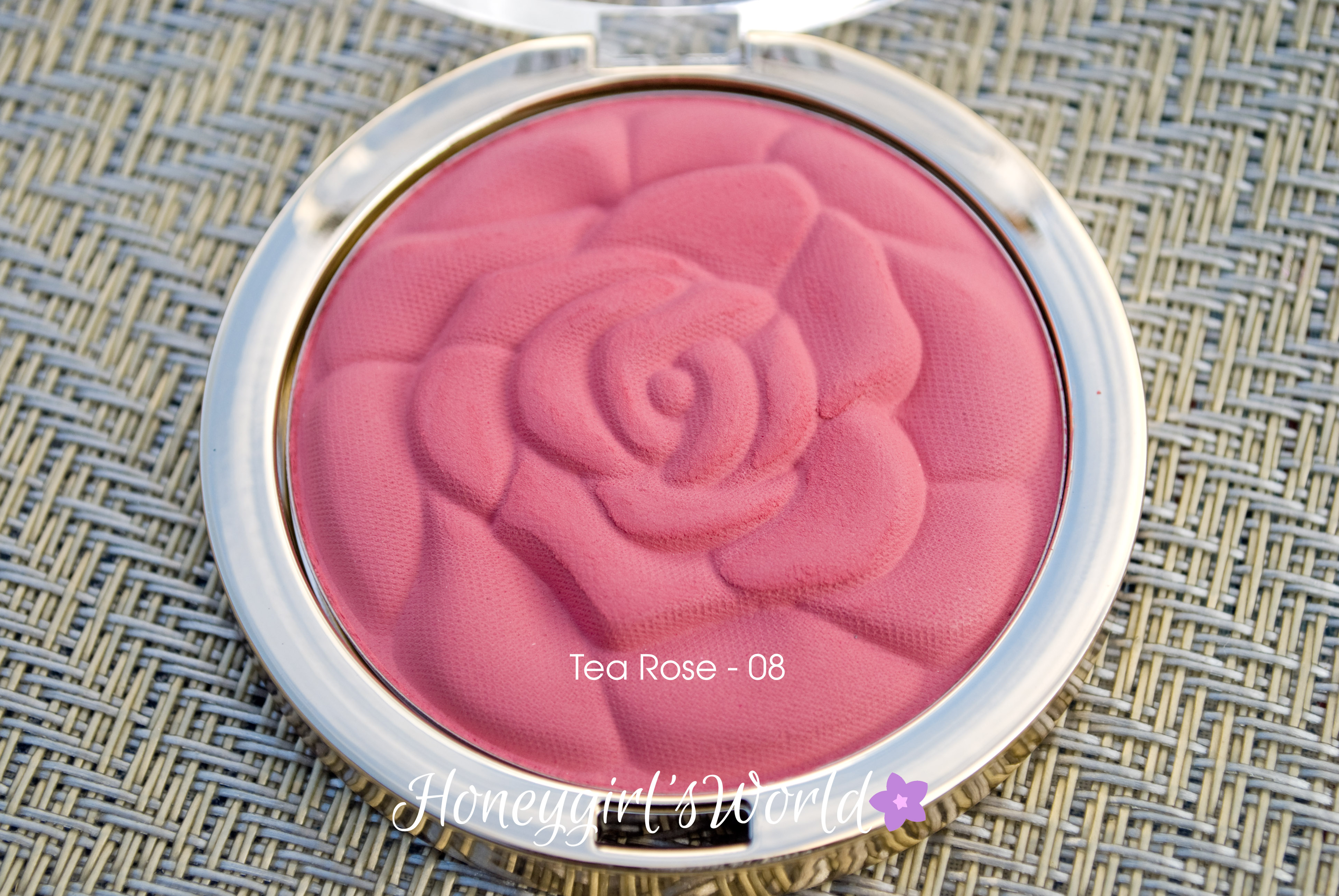 08 Tea Rose - Milani Rose Powder Blush