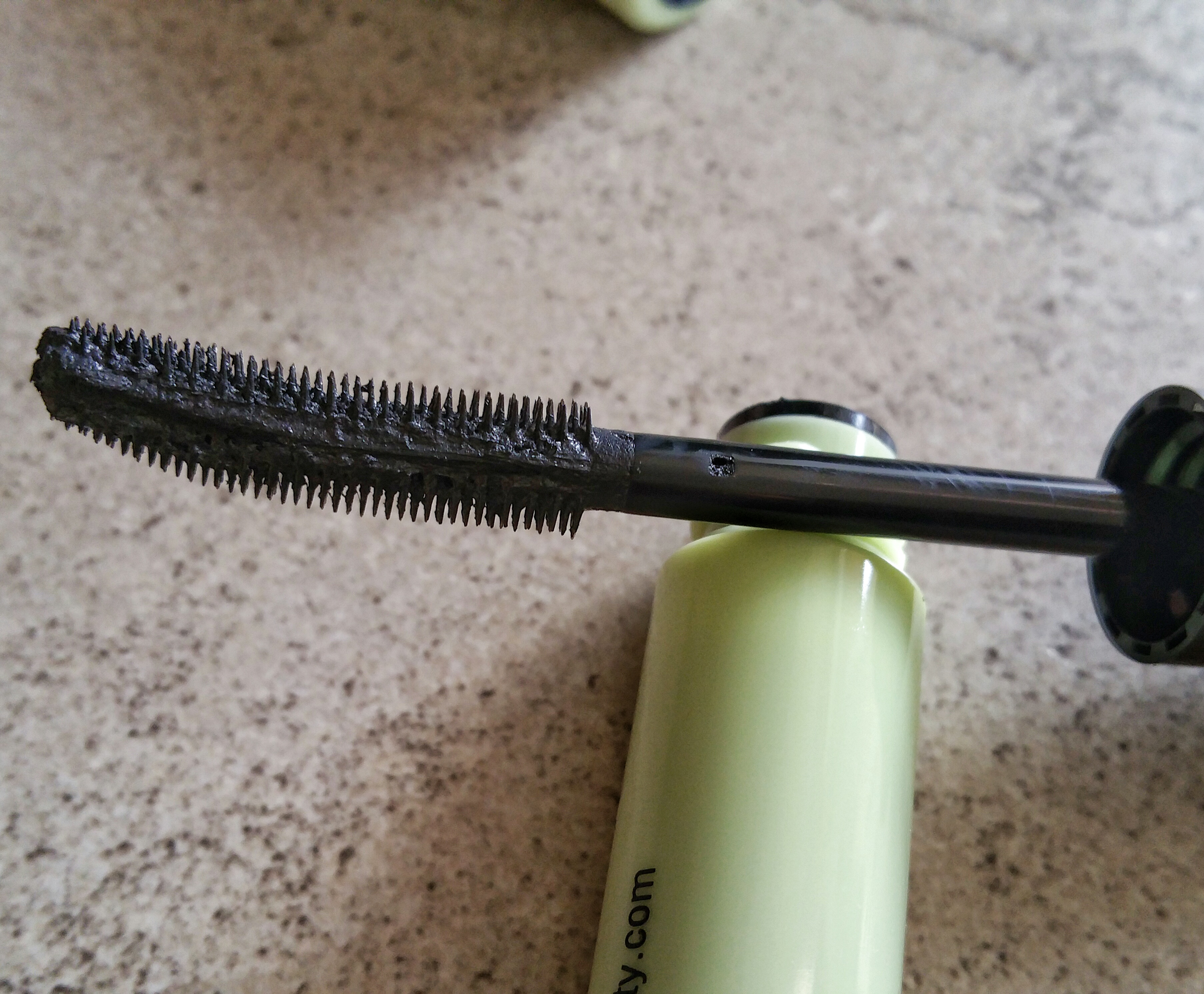 lashes, mascara, pixi beauty, pixi by petra, pixi perfection, layered lashes, lash primer, waterproof mascara, volumizing mascara, lengthening mascara, defining mascara, beauty, makeup, review, beauty review, swatches,