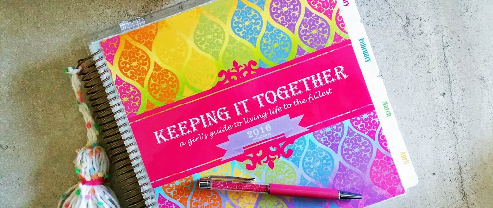 Planner, KIT Life Planner, Keeping It Together Planner, planner addict, planner review, 2016 planner, erin condren dupe, day on a page planner, yearly planner, yearly organizer, filofax, kikki k, planner accessories, plan, organization,