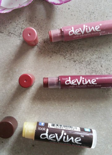 deVine beauty, deVine, lips, lip balm, reservatrol, review, beauty, makeup, lips, beauty review, swatches, antioxidants, anti-aging,